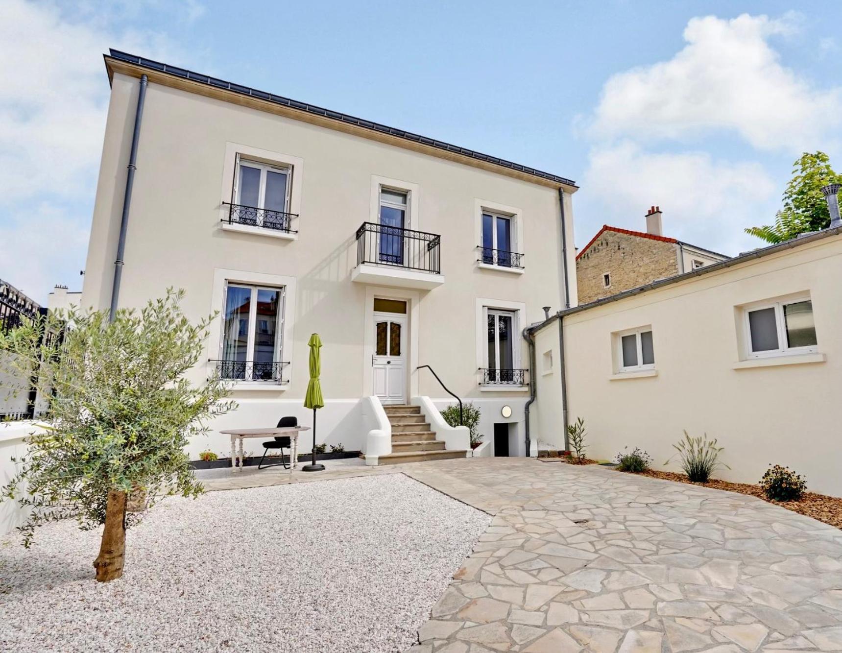 2 Dans Belle Maison A Proximite De Paris Apartment
