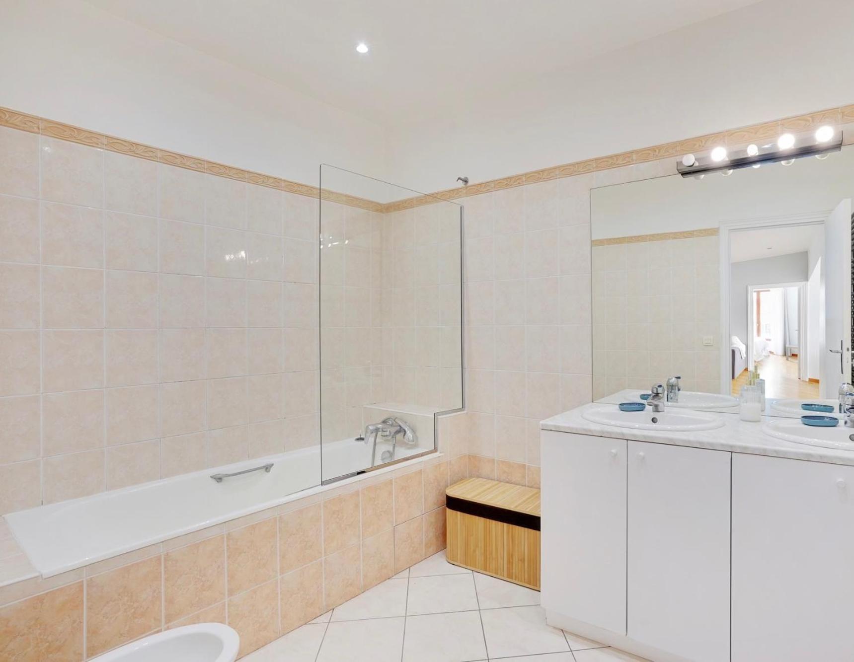 2 Dans Belle Maison A Proximite De Paris Apartment